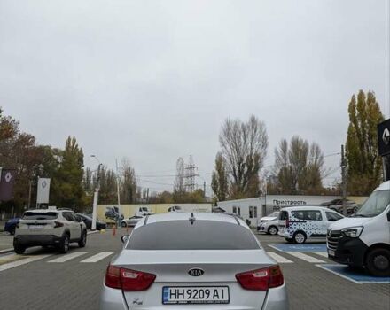 Серый Киа K5, объемом двигателя 2 л и пробегом 364 тыс. км за 8500 $, фото 2 на Automoto.ua
