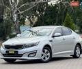 Серый Киа K5, объемом двигателя 2 л и пробегом 218 тыс. км за 8350 $, фото 1 на Automoto.ua