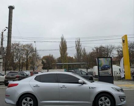 Серый Киа K5, объемом двигателя 2 л и пробегом 364 тыс. км за 8500 $, фото 5 на Automoto.ua