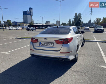 Серый Киа K5, объемом двигателя 2 л и пробегом 172 тыс. км за 7800 $, фото 4 на Automoto.ua