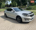 Серый Киа K5, объемом двигателя 2 л и пробегом 236 тыс. км за 10500 $, фото 3 на Automoto.ua