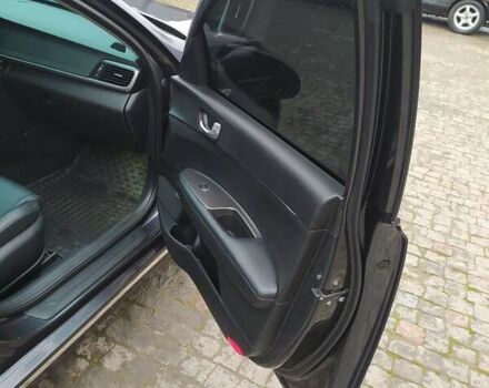 Сірий Кіа K5, об'ємом двигуна 2 л та пробігом 234 тис. км за 12750 $, фото 18 на Automoto.ua