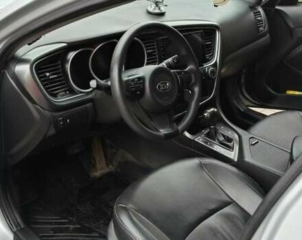 Серый Киа K5, объемом двигателя 2 л и пробегом 270 тыс. км за 8800 $, фото 8 на Automoto.ua