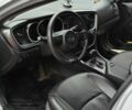 Серый Киа K5, объемом двигателя 2 л и пробегом 270 тыс. км за 8800 $, фото 8 на Automoto.ua