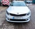 Серый Киа K5, объемом двигателя 2 л и пробегом 390 тыс. км за 9350 $, фото 1 на Automoto.ua