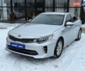 Сірий Кіа K5, об'ємом двигуна 2 л та пробігом 260 тис. км за 12500 $, фото 1 на Automoto.ua