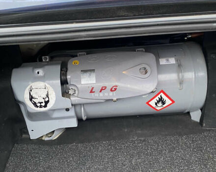 Серый Киа K5, объемом двигателя 2 л и пробегом 350 тыс. км за 10300 $, фото 15 на Automoto.ua