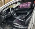 Серый Киа K5, объемом двигателя 2 л и пробегом 314 тыс. км за 10000 $, фото 8 на Automoto.ua