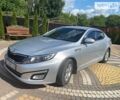 Сірий Кіа K5, об'ємом двигуна 2 л та пробігом 250 тис. км за 10800 $, фото 4 на Automoto.ua