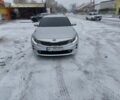 Серый Киа K5, объемом двигателя 1.7 л и пробегом 181 тыс. км за 14500 $, фото 5 на Automoto.ua