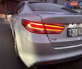 Серый Киа K5, объемом двигателя 2 л и пробегом 200 тыс. км за 11300 $, фото 16 на Automoto.ua