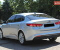 Серый Киа K5, объемом двигателя 2 л и пробегом 158 тыс. км за 14799 $, фото 13 на Automoto.ua