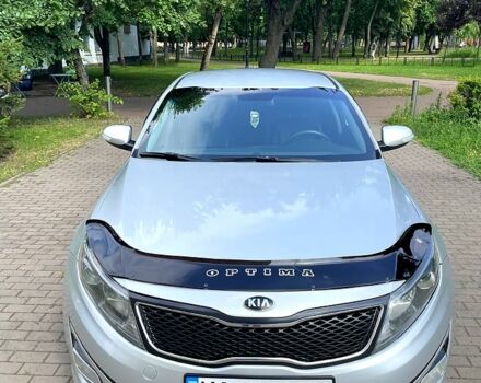 Сірий Кіа K5, об'ємом двигуна 2 л та пробігом 240 тис. км за 10000 $, фото 12 на Automoto.ua