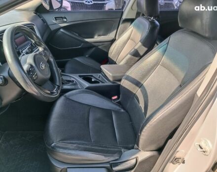 Серый Киа K5, объемом двигателя 2 л и пробегом 365 тыс. км за 7490 $, фото 18 на Automoto.ua