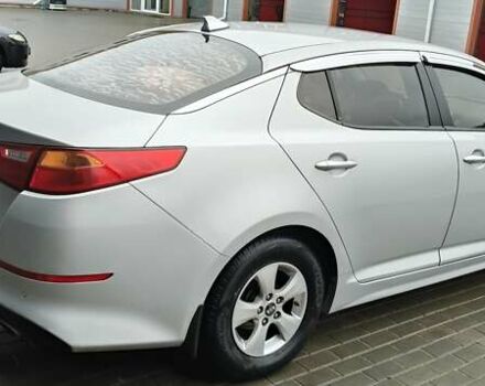 Серый Киа K5, объемом двигателя 2 л и пробегом 270 тыс. км за 8800 $, фото 3 на Automoto.ua