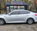 Серый Киа K5, объемом двигателя 2 л и пробегом 314 тыс. км за 10000 $, фото 3 на Automoto.ua