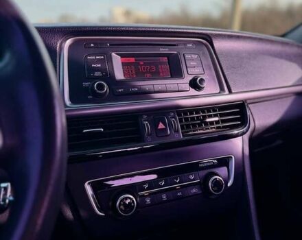 Серый Киа K5, объемом двигателя 2 л и пробегом 320 тыс. км за 9999 $, фото 11 на Automoto.ua