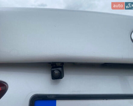 Серый Киа K5, объемом двигателя 2 л и пробегом 338 тыс. км за 12000 $, фото 11 на Automoto.ua