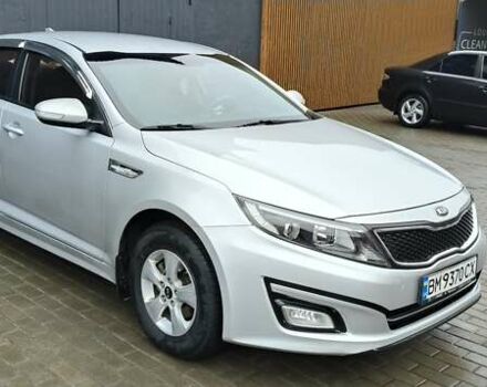 Серый Киа K5, объемом двигателя 2 л и пробегом 270 тыс. км за 8800 $, фото 1 на Automoto.ua