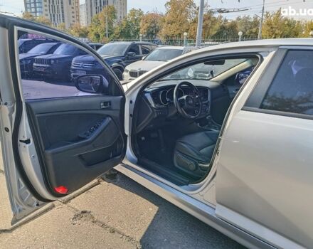 Серый Киа K5, объемом двигателя 2 л и пробегом 365 тыс. км за 7490 $, фото 17 на Automoto.ua