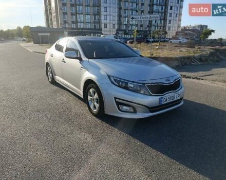 Серый Киа K5, объемом двигателя 2 л и пробегом 237 тыс. км за 9900 $, фото 9 на Automoto.ua