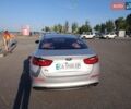 Серый Киа K5, объемом двигателя 2 л и пробегом 237 тыс. км за 9900 $, фото 7 на Automoto.ua