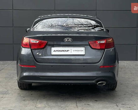 Серый Киа K5, объемом двигателя 2 л и пробегом 197 тыс. км за 11000 $, фото 12 на Automoto.ua