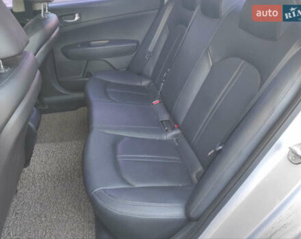 Серый Киа K5, объемом двигателя 2 л и пробегом 155 тыс. км за 14200 $, фото 19 на Automoto.ua