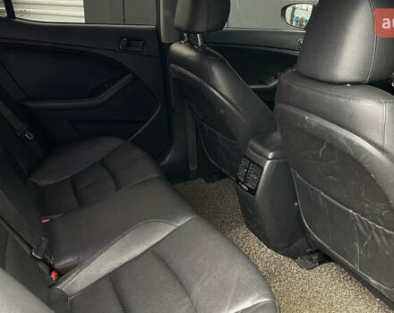 Серый Киа K5, объемом двигателя 2 л и пробегом 197 тыс. км за 11000 $, фото 32 на Automoto.ua