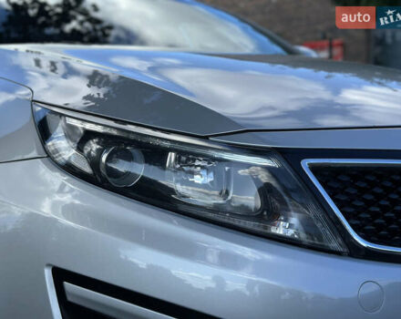 Серый Киа K5, объемом двигателя 2 л и пробегом 232 тыс. км за 10200 $, фото 4 на Automoto.ua