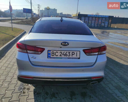 Серый Киа K5, объемом двигателя 2 л и пробегом 155 тыс. км за 14200 $, фото 4 на Automoto.ua