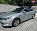 Серый Киа K5, объемом двигателя 2 л и пробегом 193 тыс. км за 10300 $, фото 1 на Automoto.ua