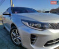 Серый Киа K5, объемом двигателя 2 л и пробегом 155 тыс. км за 14200 $, фото 2 на Automoto.ua