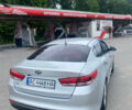 Серый Киа K5, объемом двигателя 2 л и пробегом 338 тыс. км за 12000 $, фото 6 на Automoto.ua