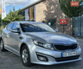 Серый Киа K5, объемом двигателя 2 л и пробегом 232 тыс. км за 10200 $, фото 1 на Automoto.ua