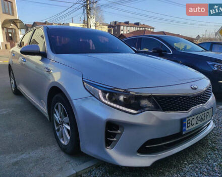 Серый Киа K5, объемом двигателя 2 л и пробегом 155 тыс. км за 14200 $, фото 8 на Automoto.ua