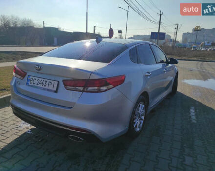 Серый Киа K5, объемом двигателя 2 л и пробегом 155 тыс. км за 14200 $, фото 3 на Automoto.ua