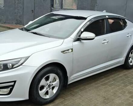 Серый Киа K5, объемом двигателя 2 л и пробегом 270 тыс. км за 8800 $, фото 6 на Automoto.ua