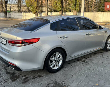 Сірий Кіа K5, об'ємом двигуна 2 л та пробігом 267 тис. км за 13700 $, фото 3 на Automoto.ua