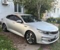 Сірий Кіа K5, об'ємом двигуна 2 л та пробігом 265 тис. км за 11000 $, фото 10 на Automoto.ua