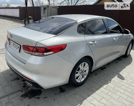 Серый Киа K5, объемом двигателя 2 л и пробегом 136 тыс. км за 11500 $, фото 4 на Automoto.ua