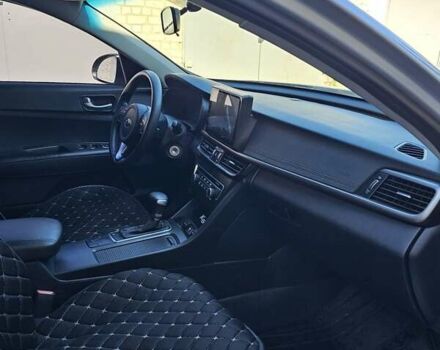 Серый Киа K5, объемом двигателя 2 л и пробегом 235 тыс. км за 5500 $, фото 9 на Automoto.ua
