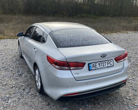 Сірий Кіа K5, об'ємом двигуна 2 л та пробігом 142 тис. км за 10000 $, фото 4 на Automoto.ua