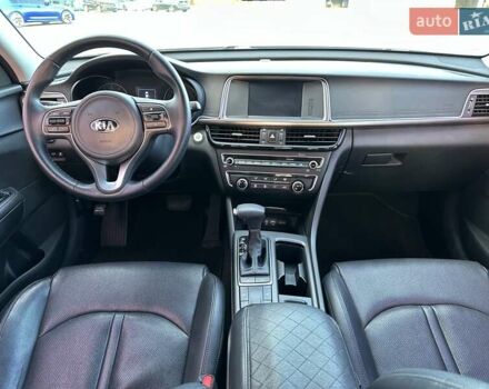 Сірий Кіа K5, об'ємом двигуна 2 л та пробігом 106 тис. км за 13300 $, фото 27 на Automoto.ua