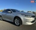 Сірий Кіа K5, об'ємом двигуна 2 л та пробігом 106 тис. км за 13300 $, фото 10 на Automoto.ua