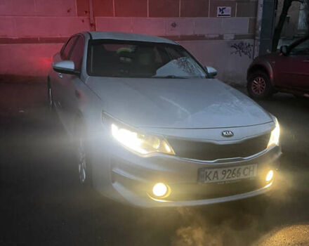 Сірий Кіа K5, об'ємом двигуна 2 л та пробігом 350 тис. км за 11200 $, фото 12 на Automoto.ua