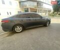 Серый Киа K5, объемом двигателя 2 л и пробегом 185 тыс. км за 12400 $, фото 3 на Automoto.ua
