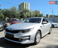 Серый Киа K5, объемом двигателя 2 л и пробегом 249 тыс. км за 11150 $, фото 3 на Automoto.ua