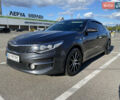 Серый Киа K5, объемом двигателя 2 л и пробегом 320 тыс. км за 14500 $, фото 1 на Automoto.ua