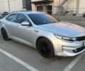 Серый Киа K5, объемом двигателя 2 л и пробегом 267 тыс. км за 12500 $, фото 1 на Automoto.ua